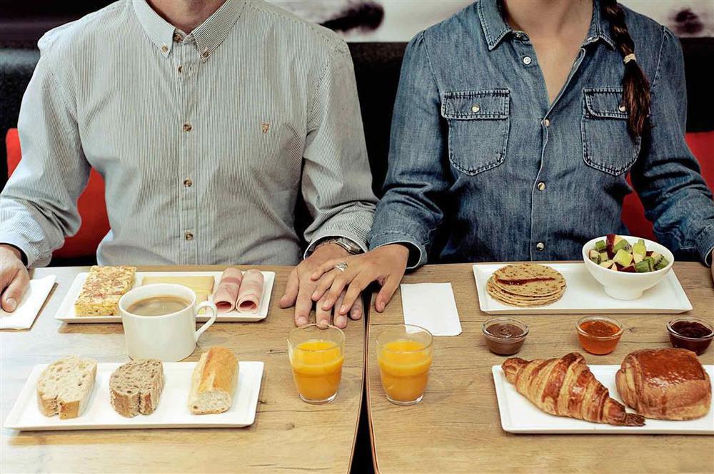 Ace Hotel Travel Fabregues - A9 Montpellier Sud Εστιατόριο φωτογραφία
